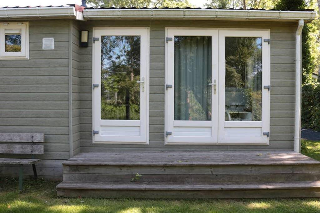 Een Chalet Met Prive Sauna En Tuin Villa Tzummarum Eksteriør bilde